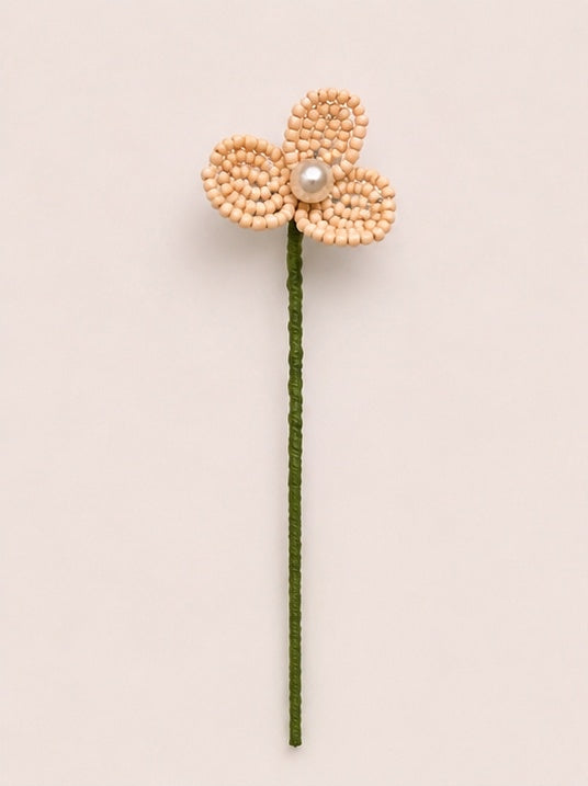 Fleurette, fleur de cerisier en perles de rocaille tissée à la main, cœur en perle nacrée, fleur éternelle sur tige, fait main à Châteauroux, Perle Moi Ça