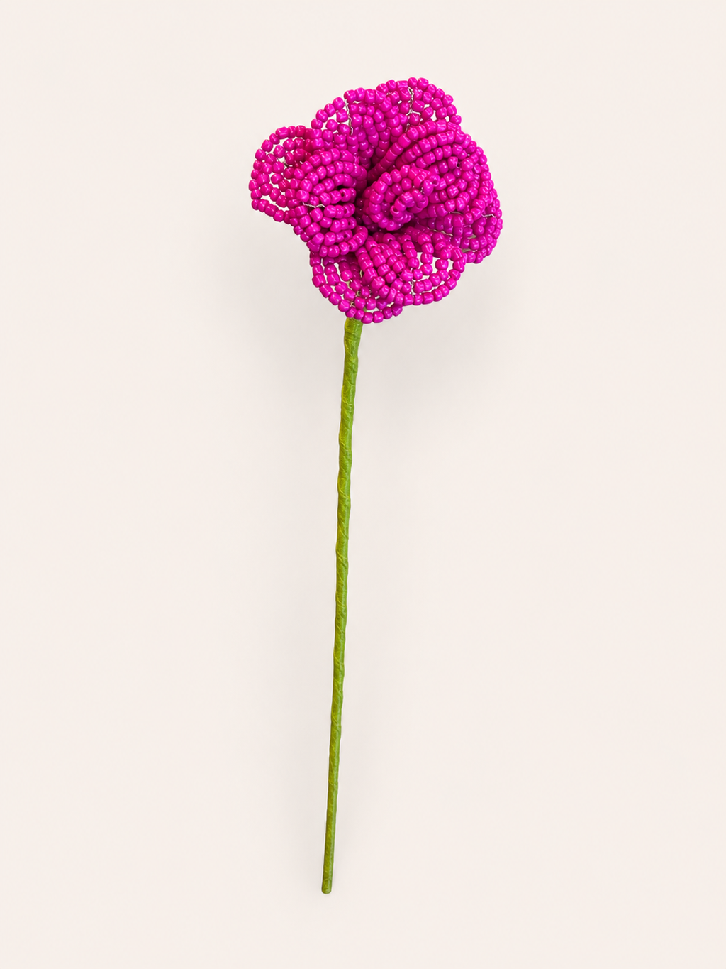 Fleurette, rose en perles de rocaille tissée à la main, vue de face, fleur éternelle sur tige, fait main à Châteauroux, Perle Moi Ça