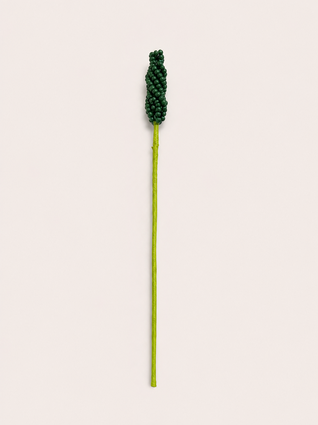 Fleurette, tige de feuillage en perles de rocaille vert sapin tissée à la main, fait main à Châteauroux, Perle Moi Ça