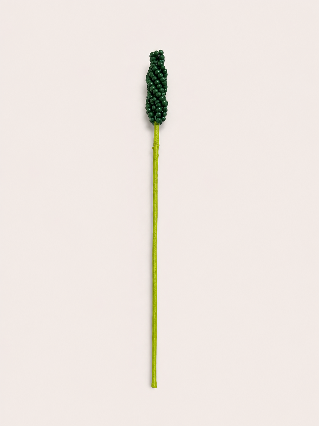 Fleurette, tige de feuillage en perles de rocaille vert sapin tissée à la main, fait main à Châteauroux, Perle Moi Ça