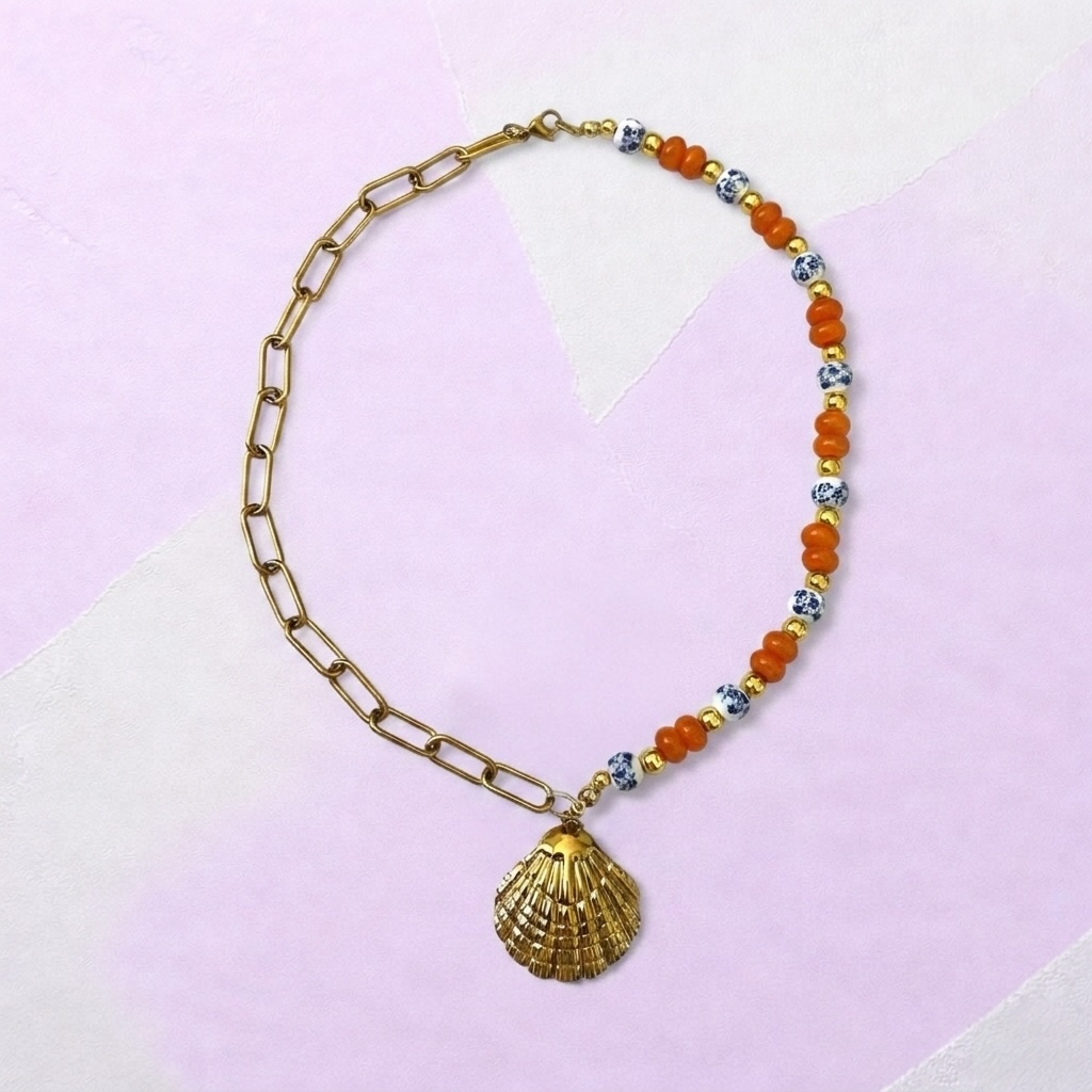 Collier de perle Henriette gold breloque coquillage et perle de verre - Perle Moi Ca