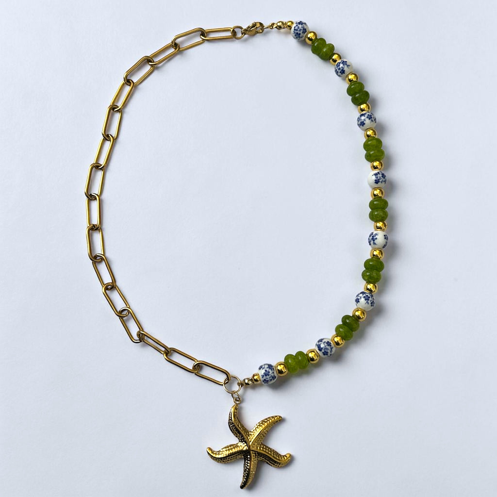 Collier de perle Henriette gold breloque coquillage et perle de verre - Perle Moi Ca