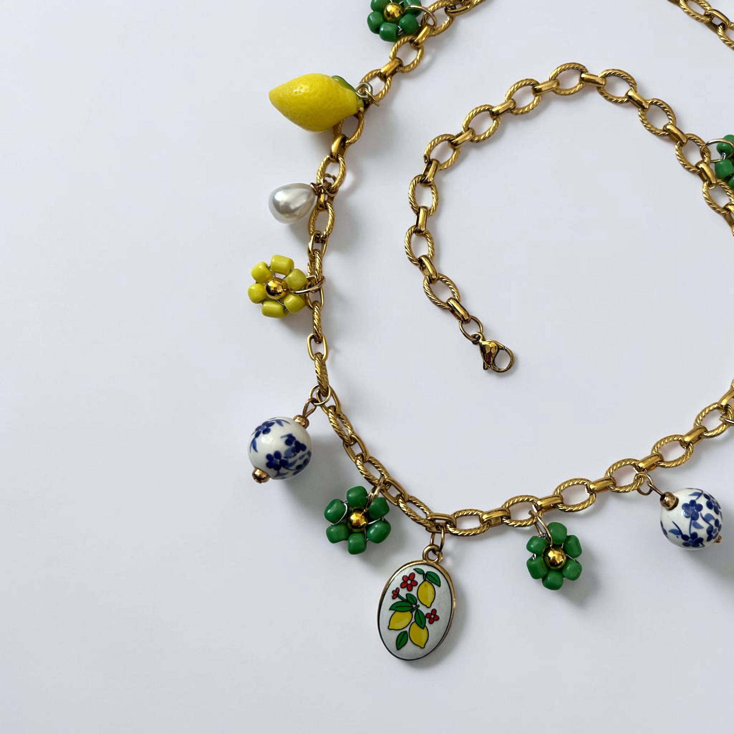 Pierette gold fleur - dolce vita -  collier fait main - Perle Moi Ca - breloque 